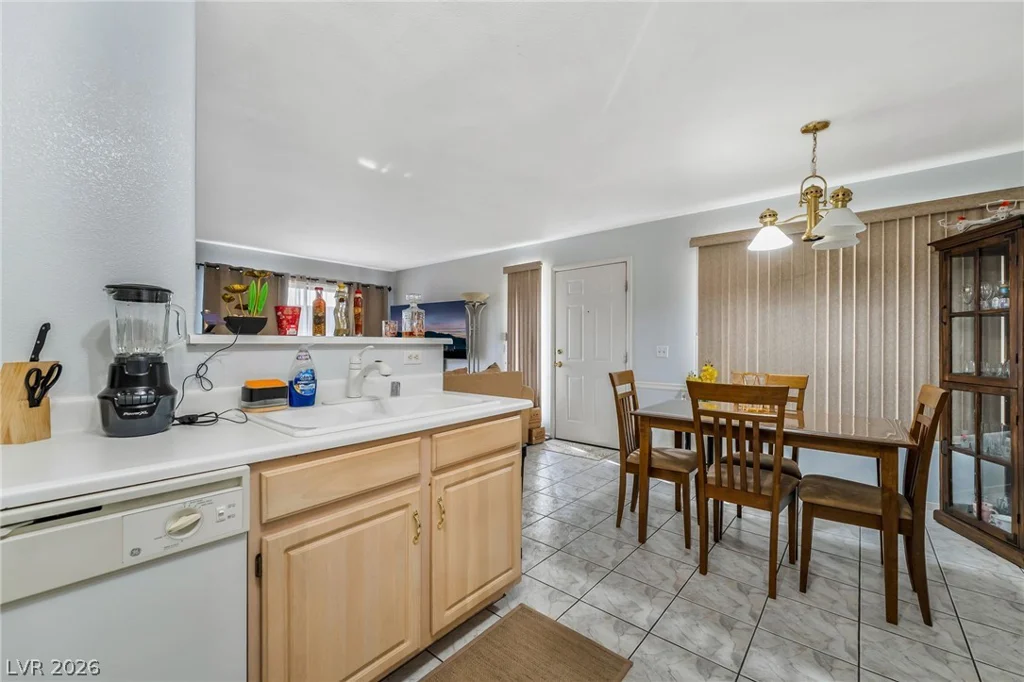 5710 Tropicana, Las Vegas, NV 89122