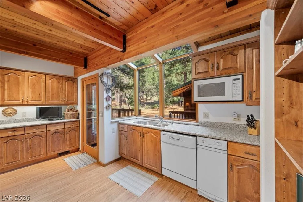 240 Alpine Crest, Mount Charleston, NV 89124