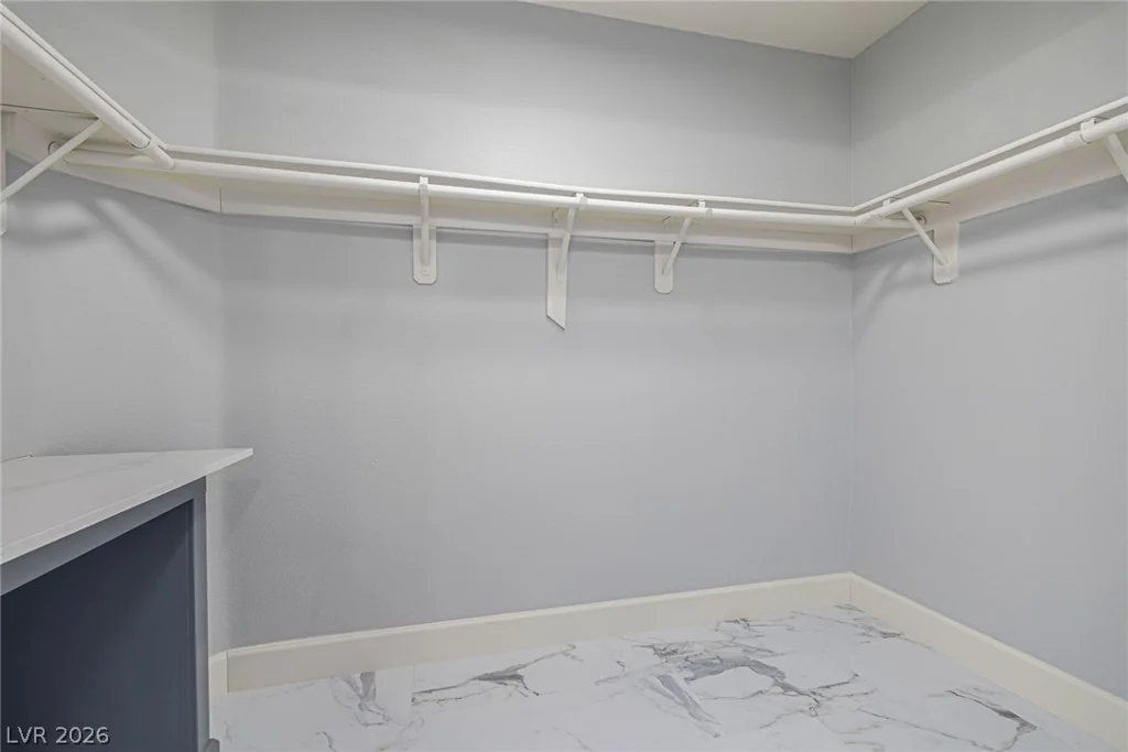 1043 Silver Creek, Las Vegas, NV 89183