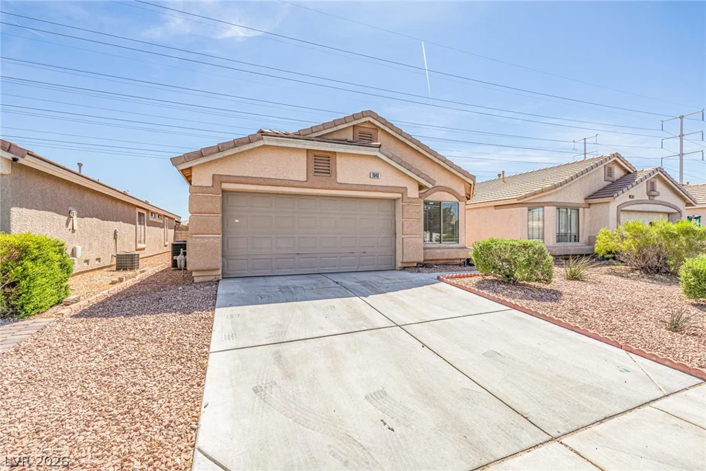 1043 Silver Creek, Las Vegas, NV 89183