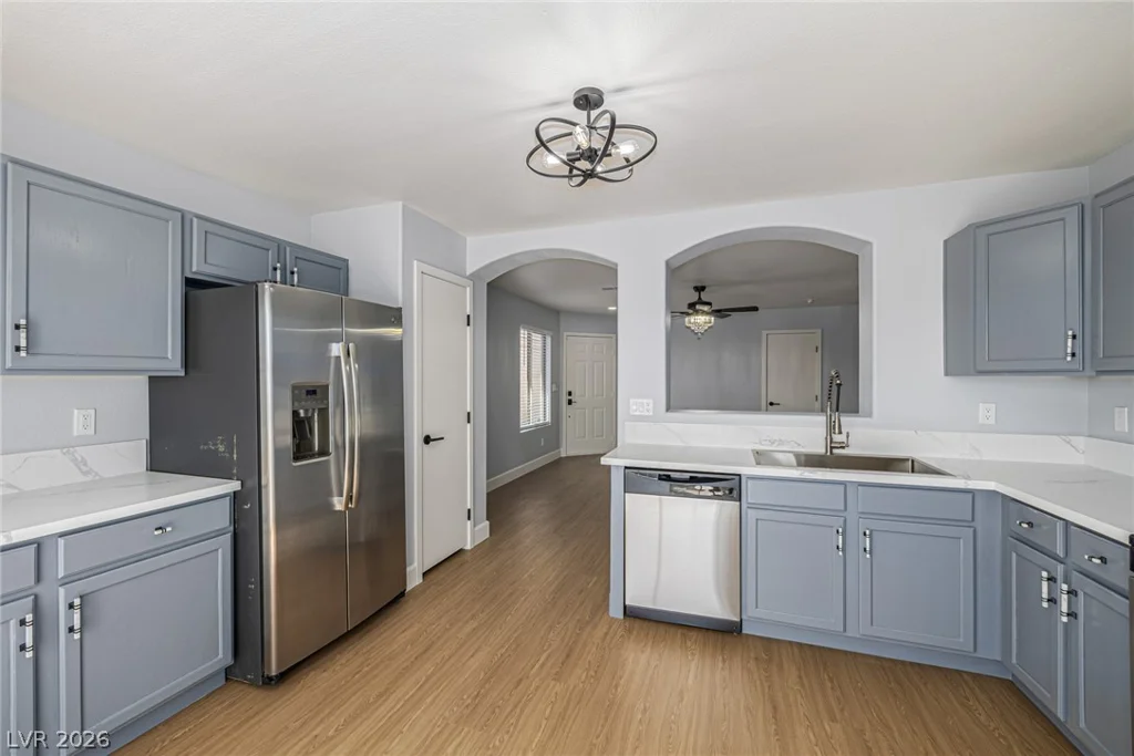 1043 Silver Creek, Las Vegas, NV 89183