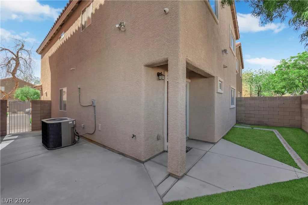 8246 Wuthering Heights, Las Vegas, NV 89113