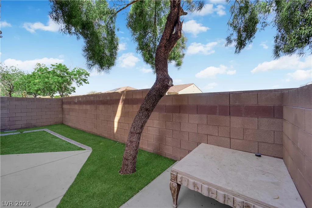 8246 Wuthering Heights, Las Vegas, NV 89113