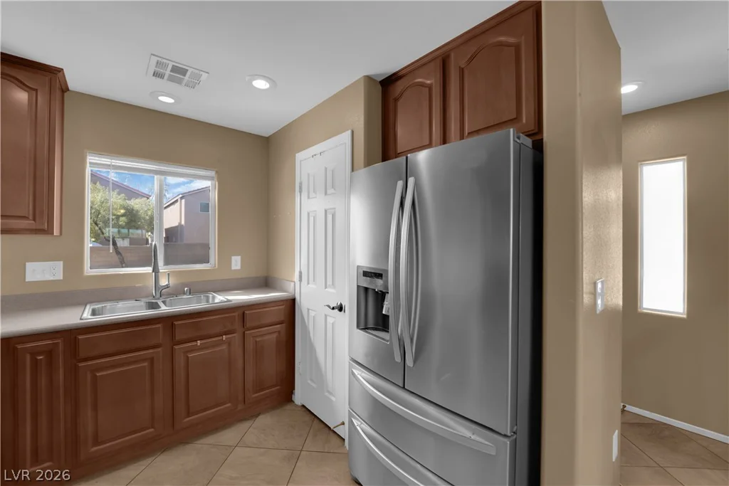 8246 Wuthering Heights, Las Vegas, NV 89113