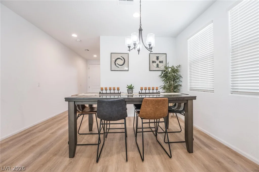 5340 Chase, North Las Vegas, NV 89081