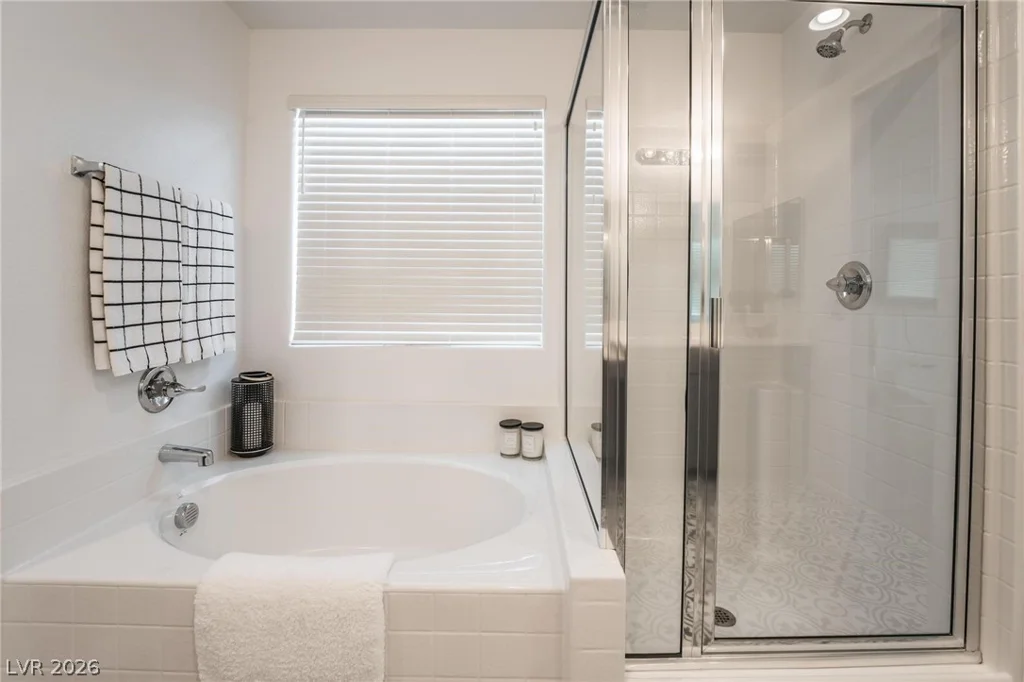 5340 Chase, North Las Vegas, NV 89081