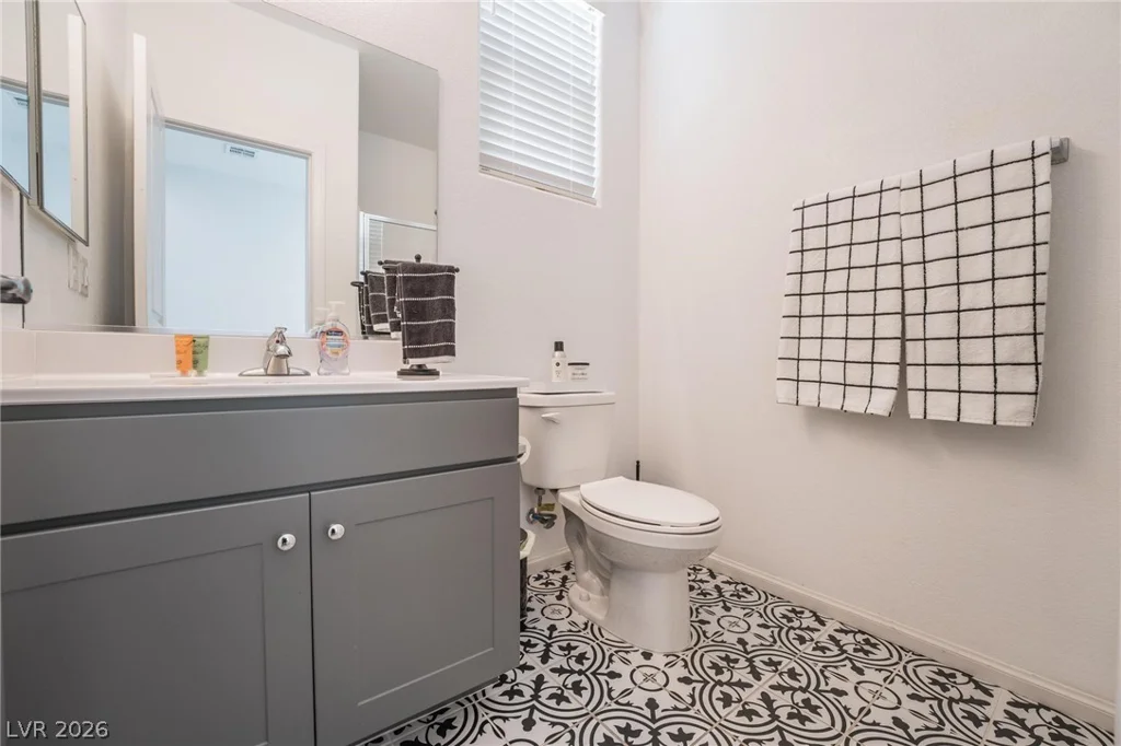5340 Chase, North Las Vegas, NV 89081