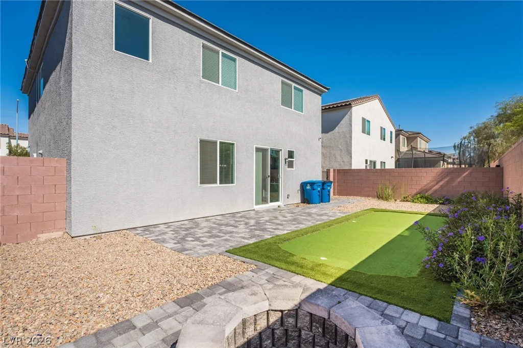 5340 Chase, North Las Vegas, NV 89081