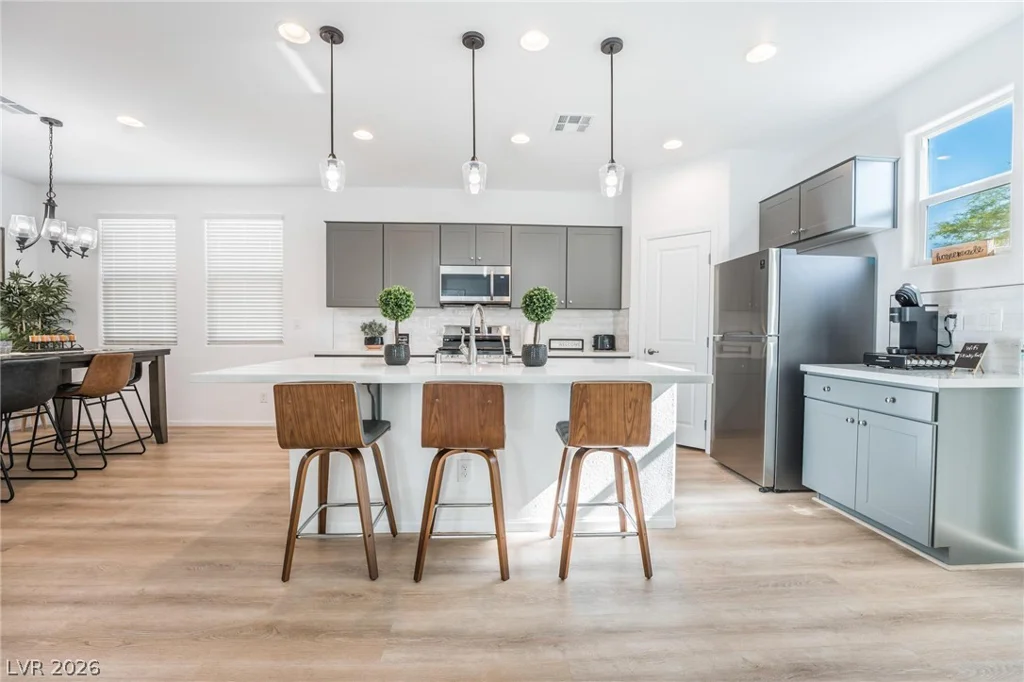 5340 Chase, North Las Vegas, NV 89081