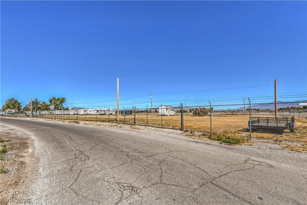 31 Tonopah, Pahrump, NV 89048