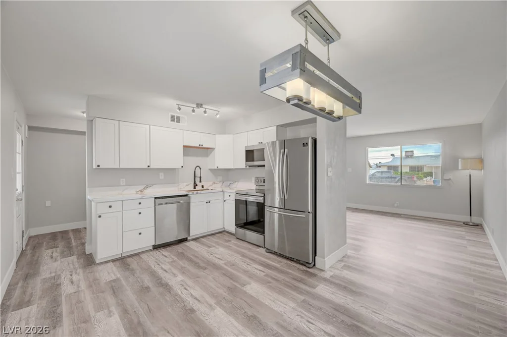 6344 Evergreen, Las Vegas, NV 89107