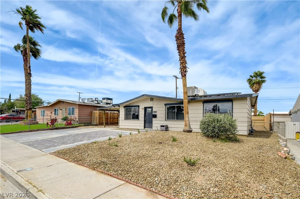 6344 Evergreen, Las Vegas, NV 89107