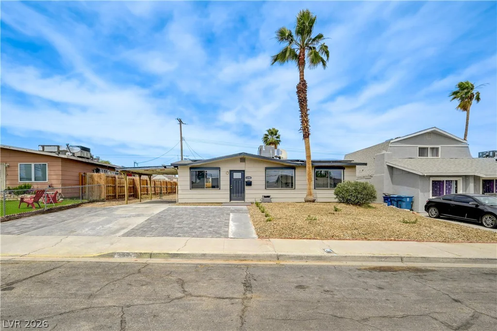 6344 Evergreen, Las Vegas, NV 89107