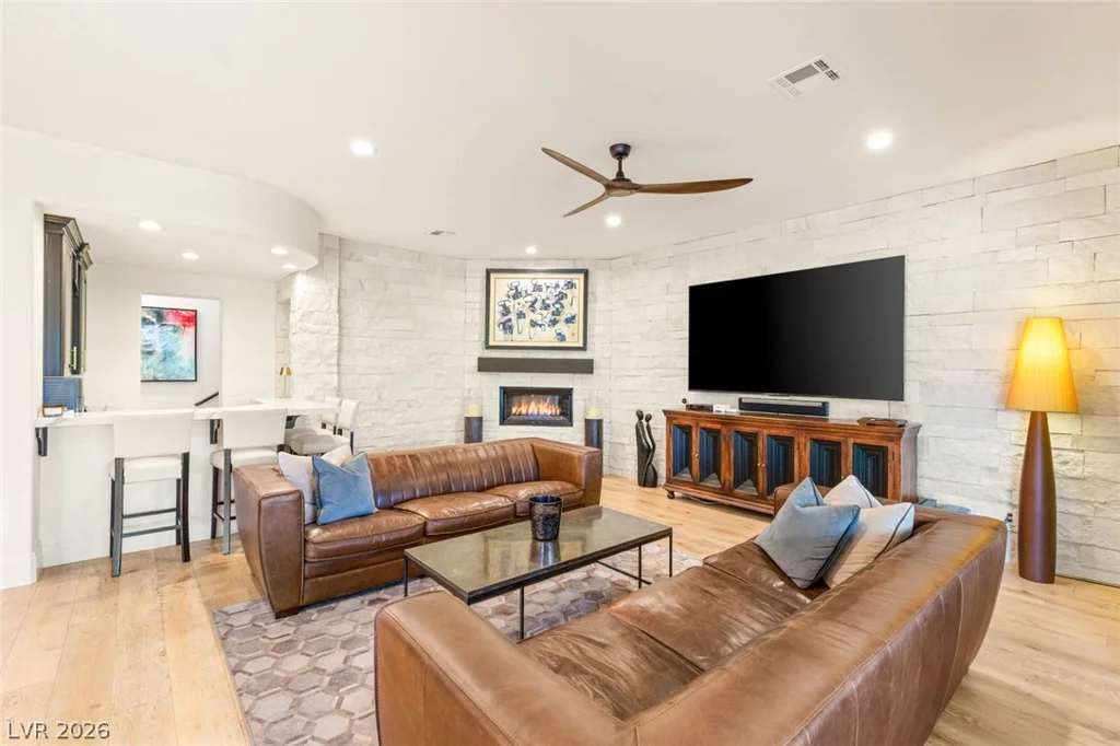 10301 ORKINEY, Las Vegas, NV 89144