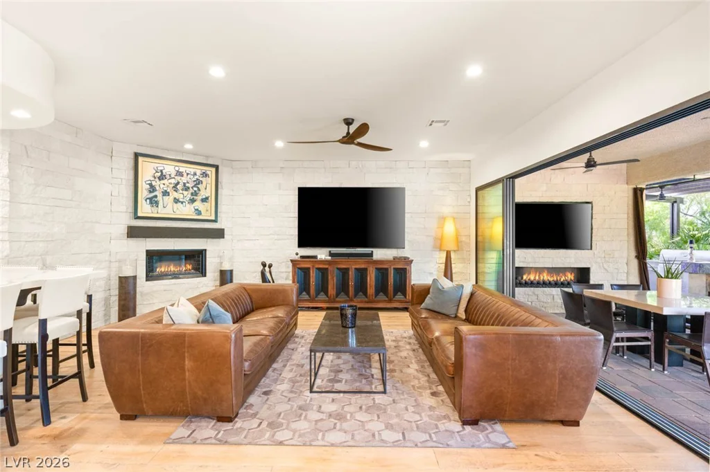 10301 ORKINEY, Las Vegas, NV 89144