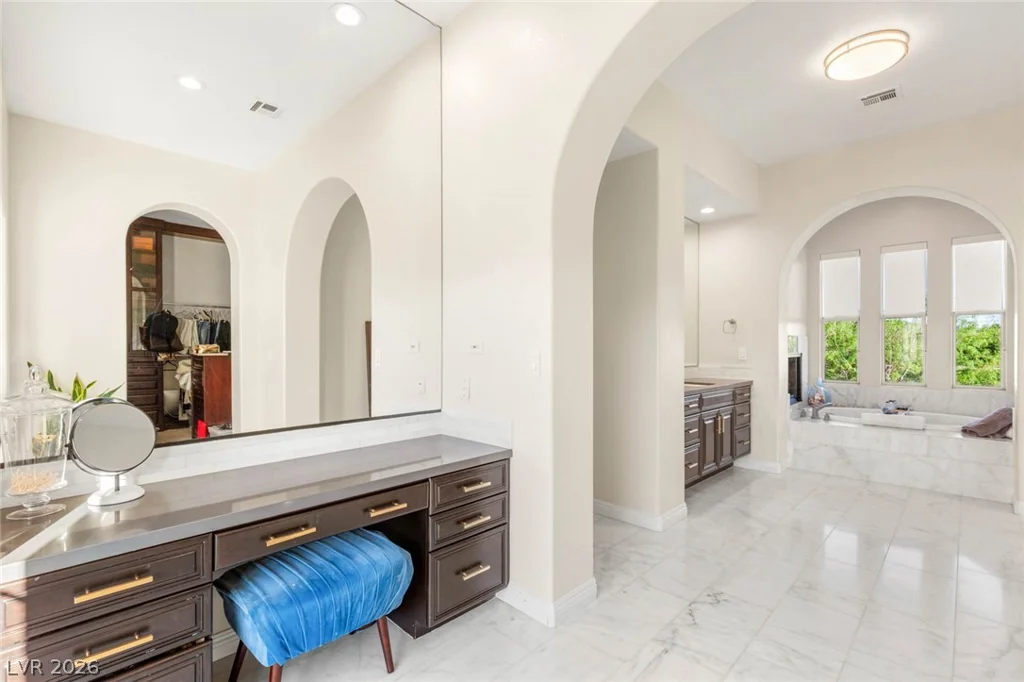 10301 ORKINEY, Las Vegas, NV 89144
