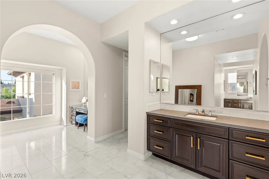 10301 ORKINEY, Las Vegas, NV 89144