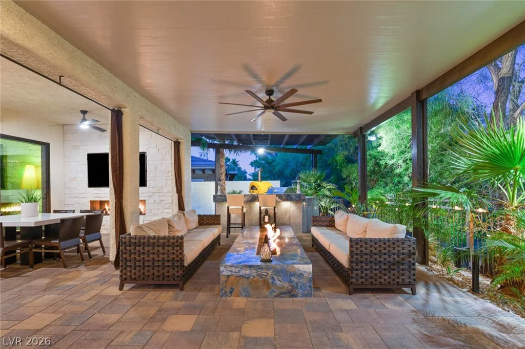 10301 ORKINEY, Las Vegas, NV 89144