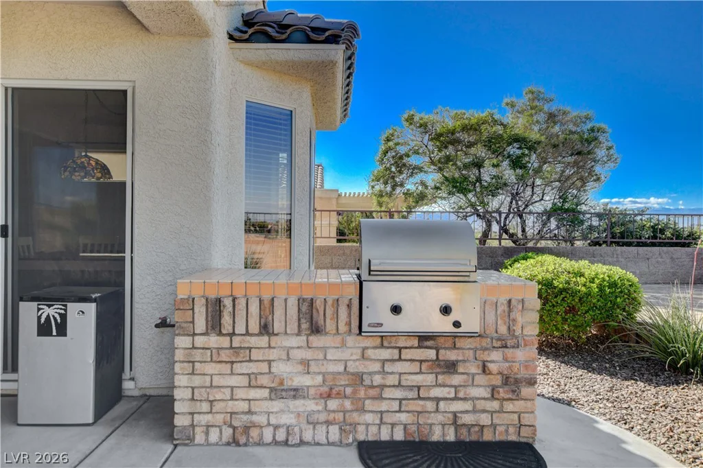 2842 Freedom Hills, Henderson, NV 89052
