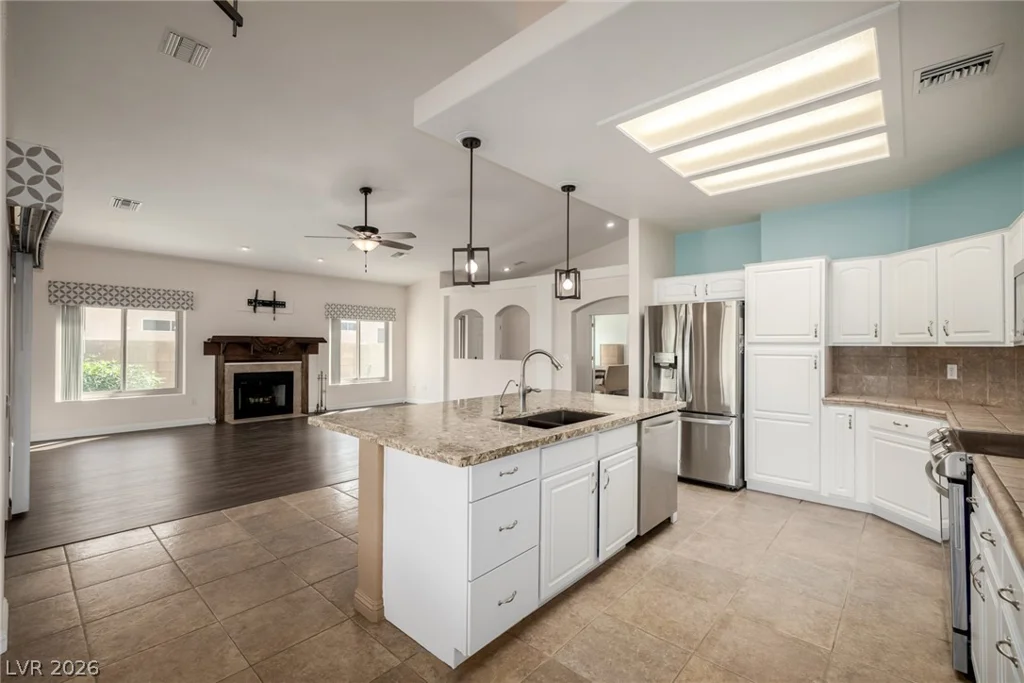 1255 Country Club, Laughlin, NV 89029