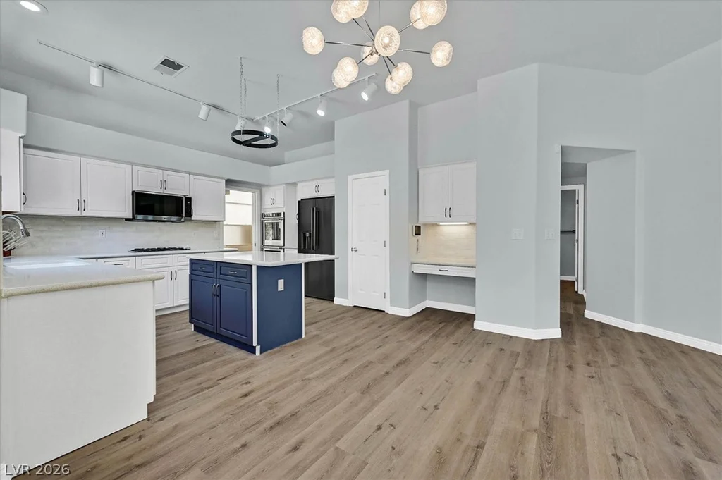 2021 Waterbury, Las Vegas, NV 89134
