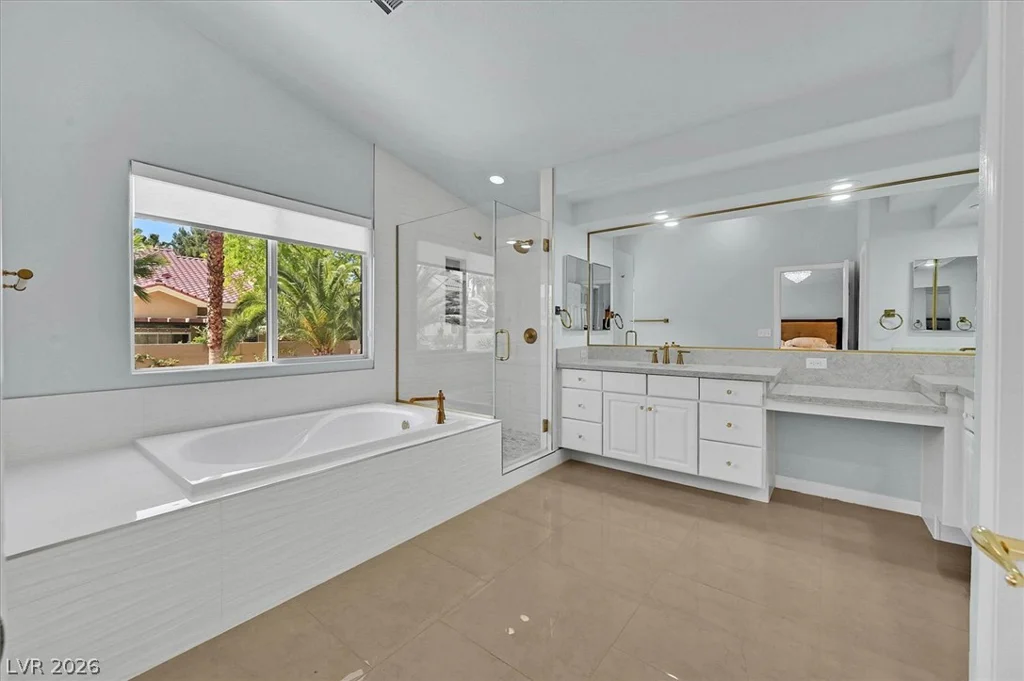 2021 Waterbury, Las Vegas, NV 89134