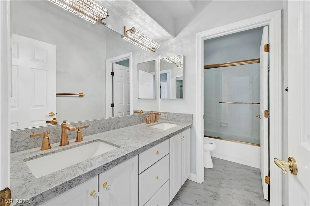 2021 Waterbury, Las Vegas, NV 89134