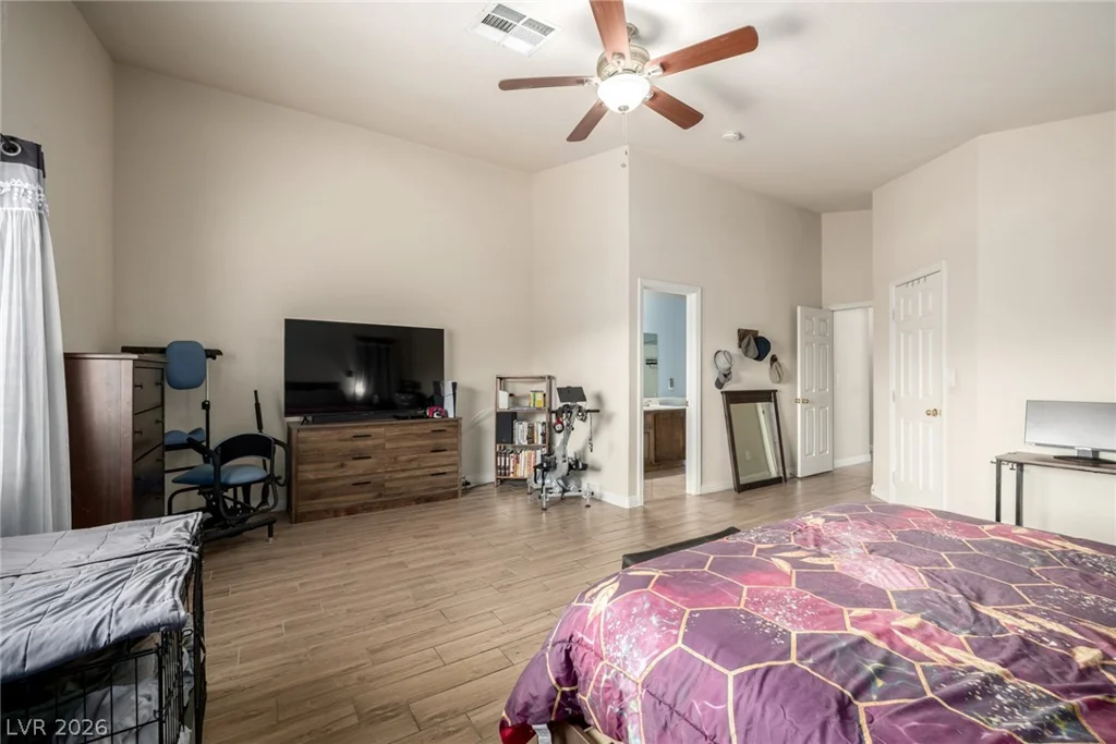 2821 Woodland Park, North Las Vegas, NV 89086