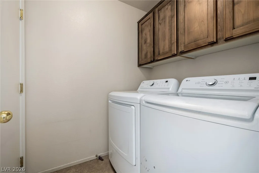 2821 Woodland Park, North Las Vegas, NV 89086