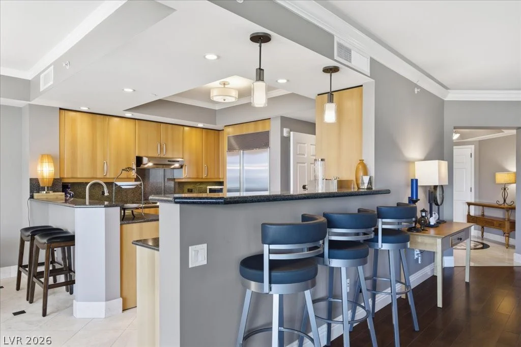 2857 Paradise, Las Vegas, NV 89109