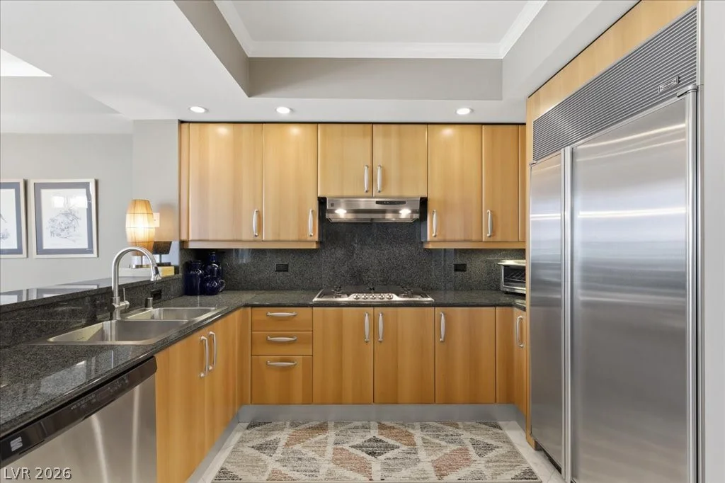 2857 Paradise, Las Vegas, NV 89109