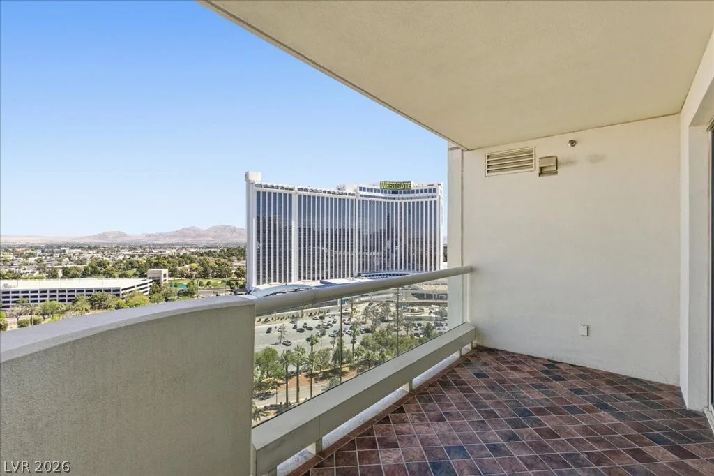 2857 Paradise, Las Vegas, NV 89109