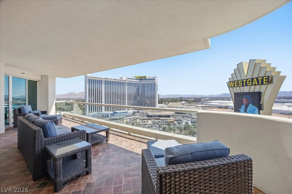 2857 Paradise, Las Vegas, NV 89109