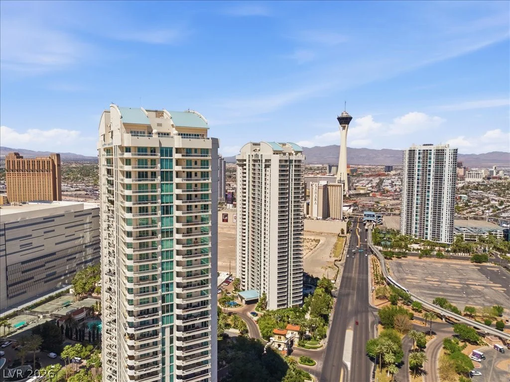 2857 Paradise, Las Vegas, NV 89109