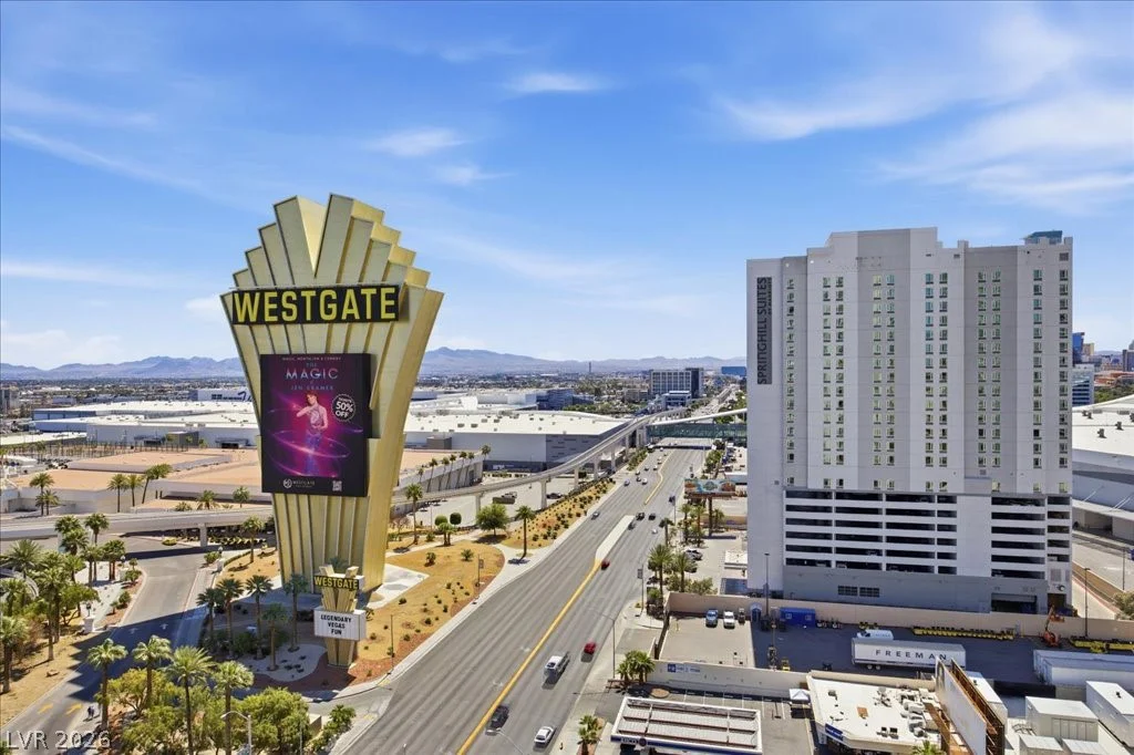 2857 Paradise, Las Vegas, NV 89109