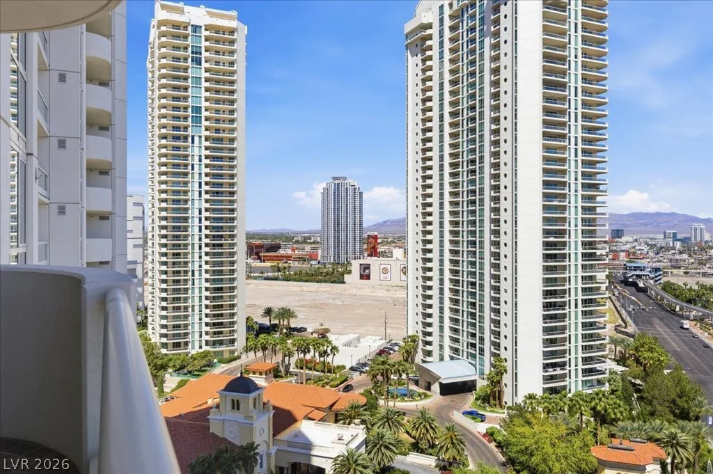 2857 Paradise, Las Vegas, NV 89109