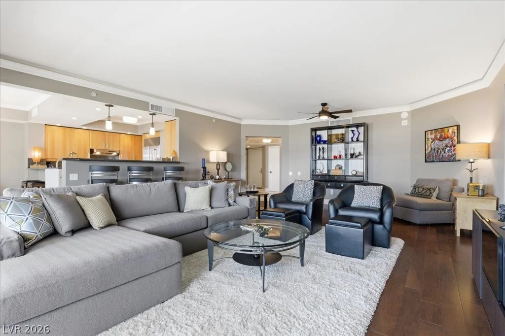 2857 Paradise, Las Vegas, NV 89109