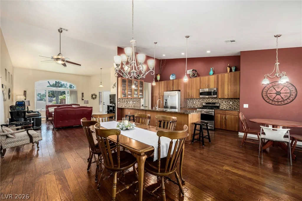 1868 Crystalaire, Las Vegas, NV 89123