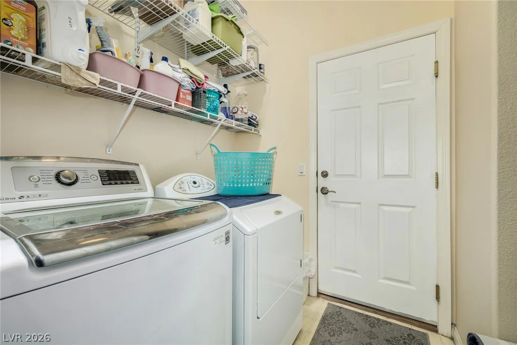 1868 Crystalaire, Las Vegas, NV 89123