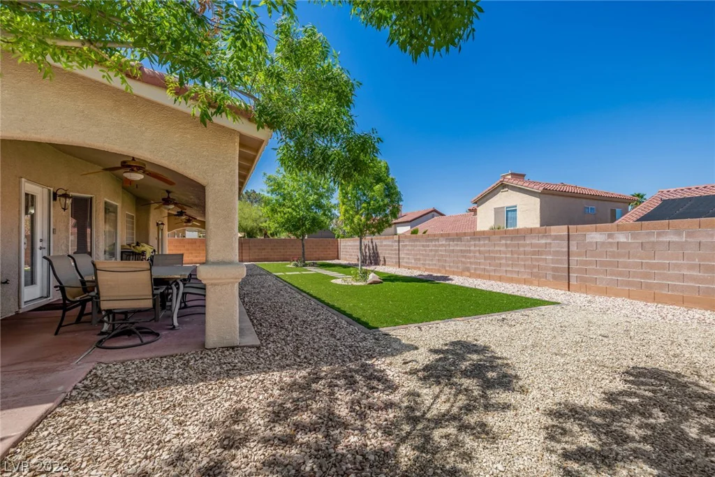 1868 Crystalaire, Las Vegas, NV 89123
