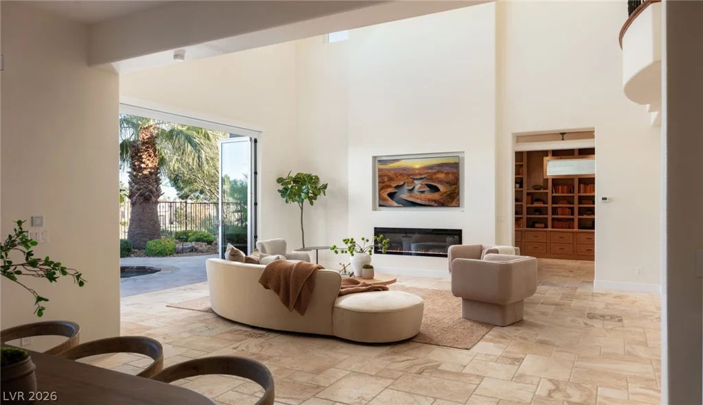 2436 Grassy Spring, Las Vegas, NV 89135