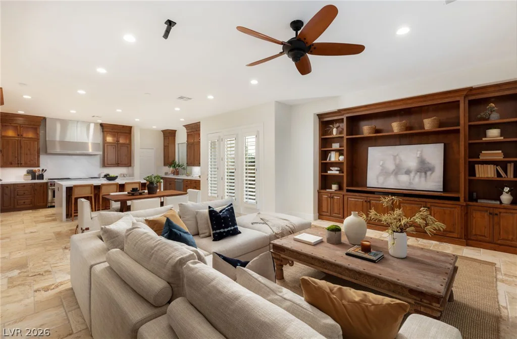 2436 Grassy Spring, Las Vegas, NV 89135