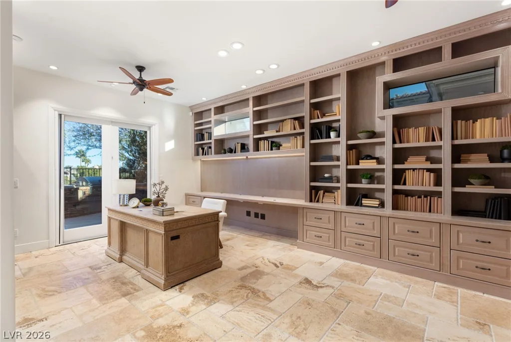 2436 Grassy Spring, Las Vegas, NV 89135