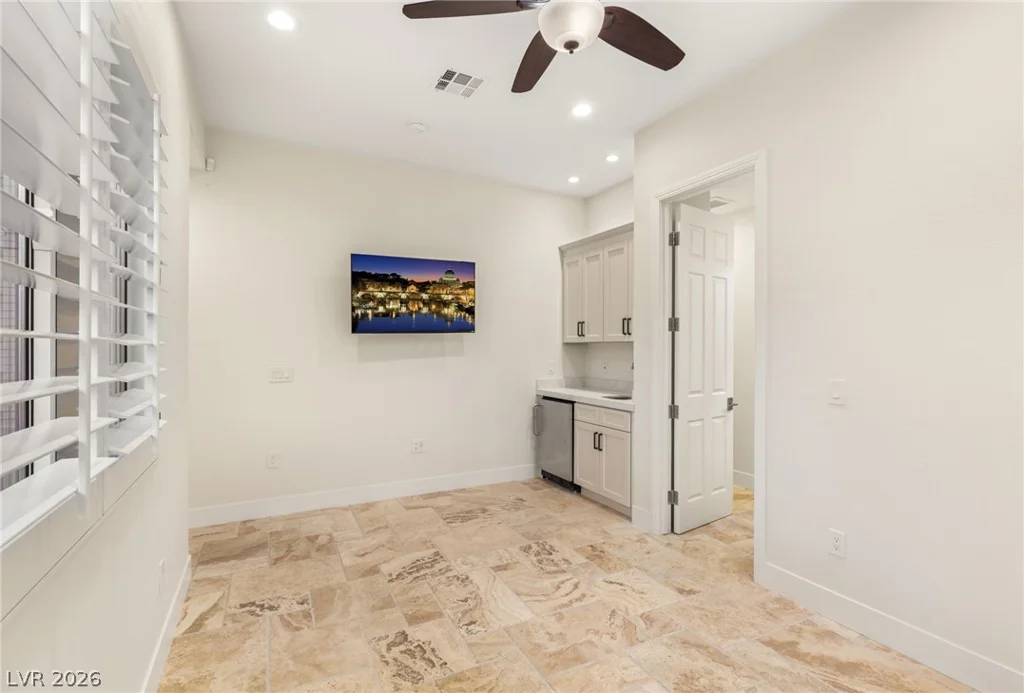 2436 Grassy Spring, Las Vegas, NV 89135