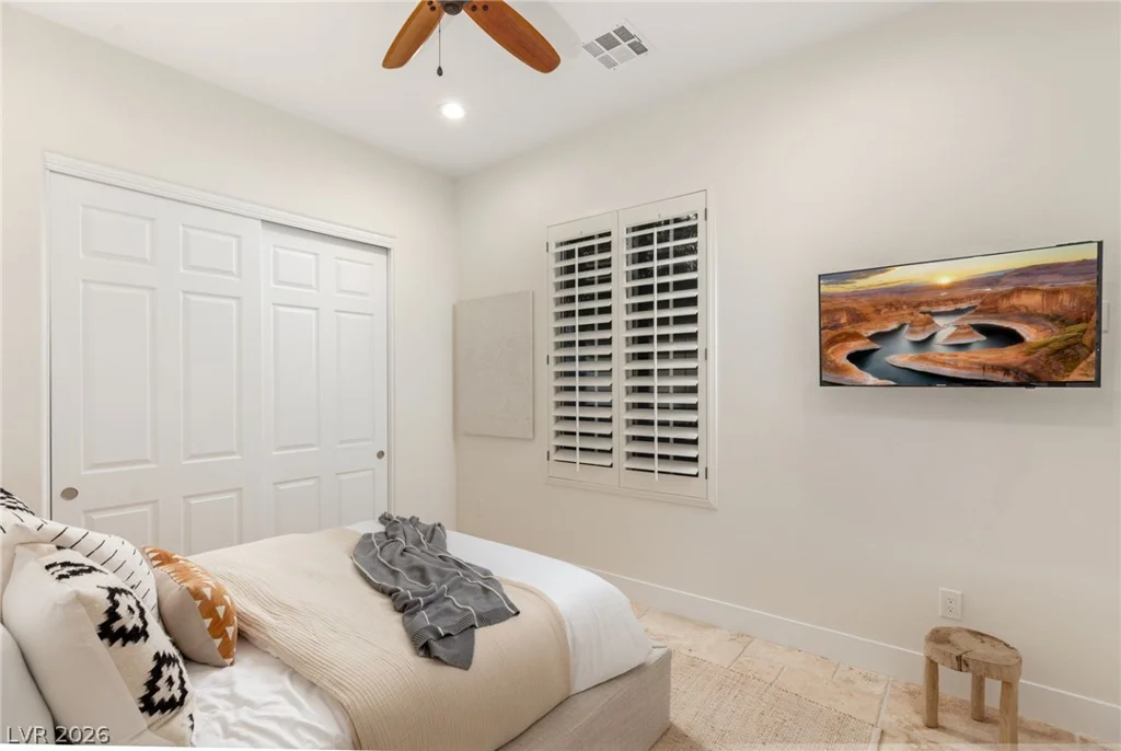 2436 Grassy Spring, Las Vegas, NV 89135