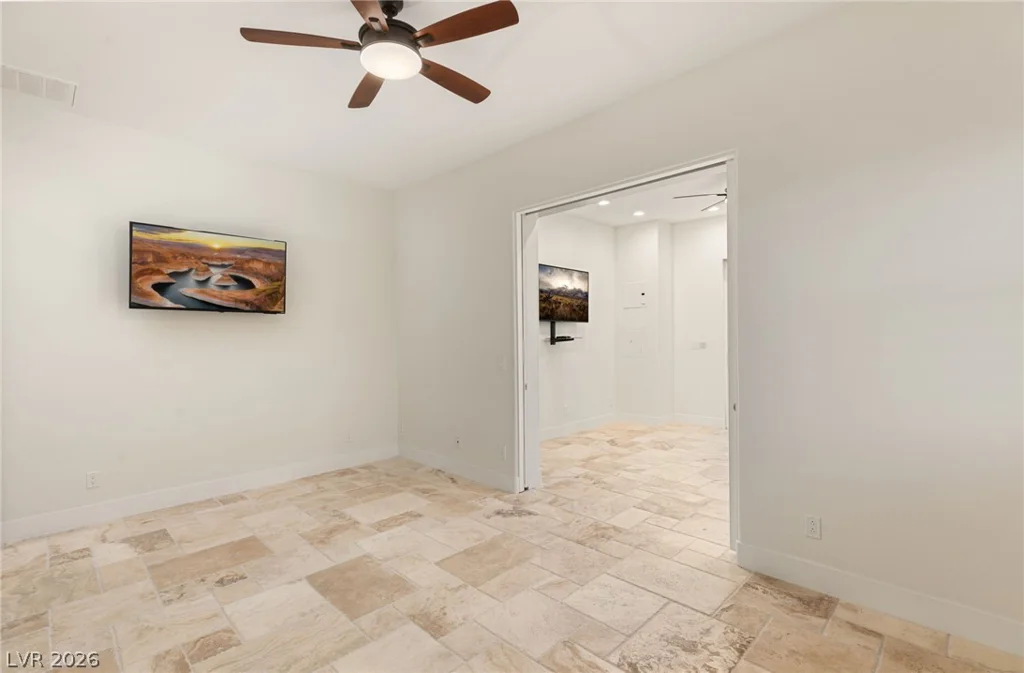 2436 Grassy Spring, Las Vegas, NV 89135