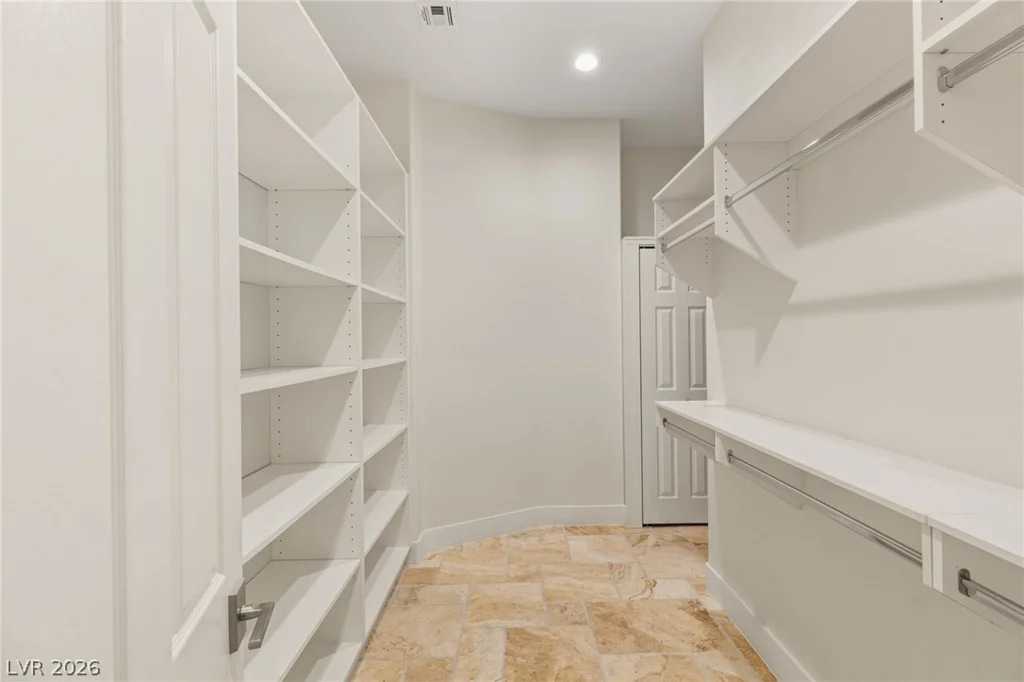 2436 Grassy Spring, Las Vegas, NV 89135
