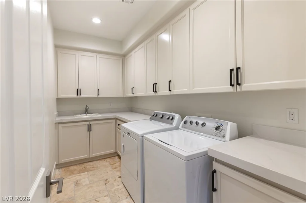 2436 Grassy Spring, Las Vegas, NV 89135