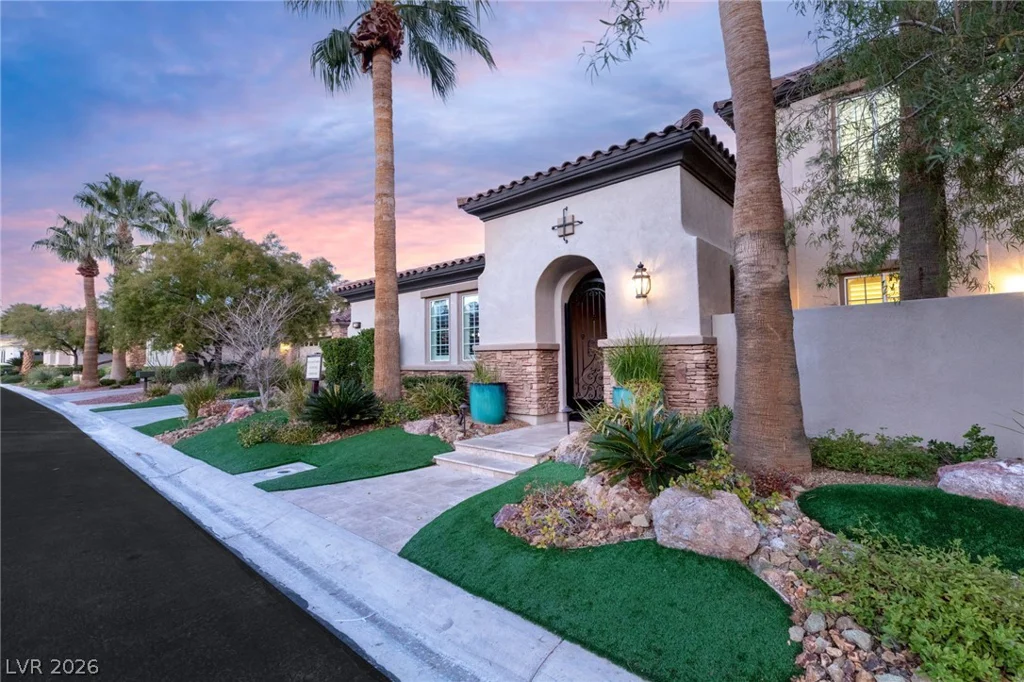 2436 Grassy Spring, Las Vegas, NV 89135