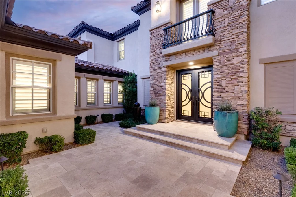 2436 Grassy Spring, Las Vegas, NV 89135